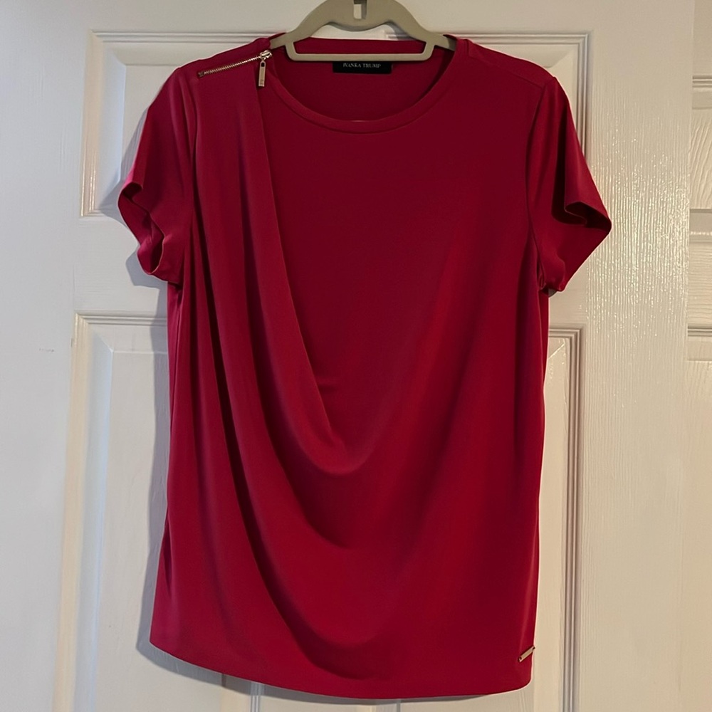 Ivanka Trump | short sleeve top with zipper detail- size Medium